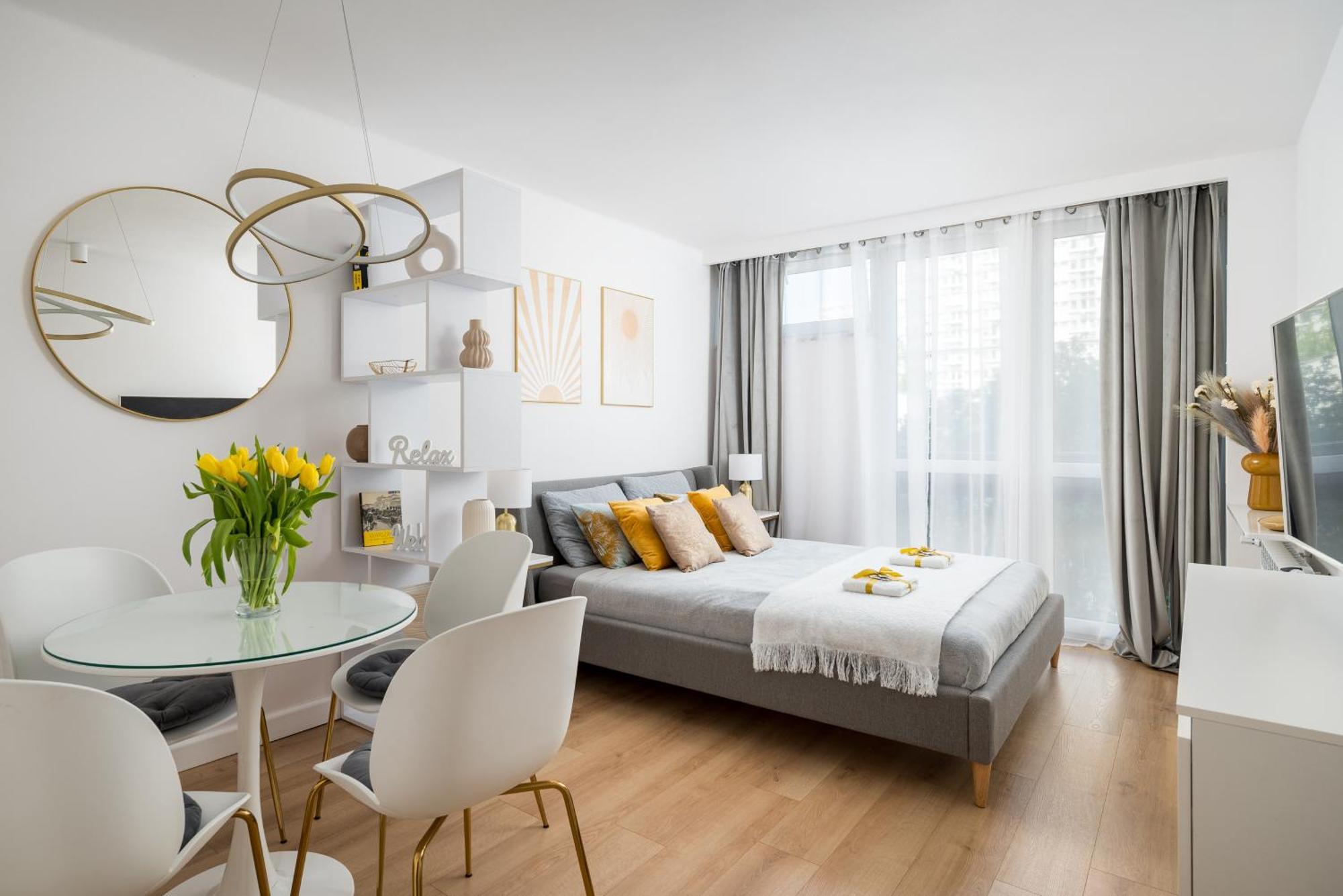 Gold Premium Central Suite 950 M To Central Station Parking Warsaw Luaran gambar